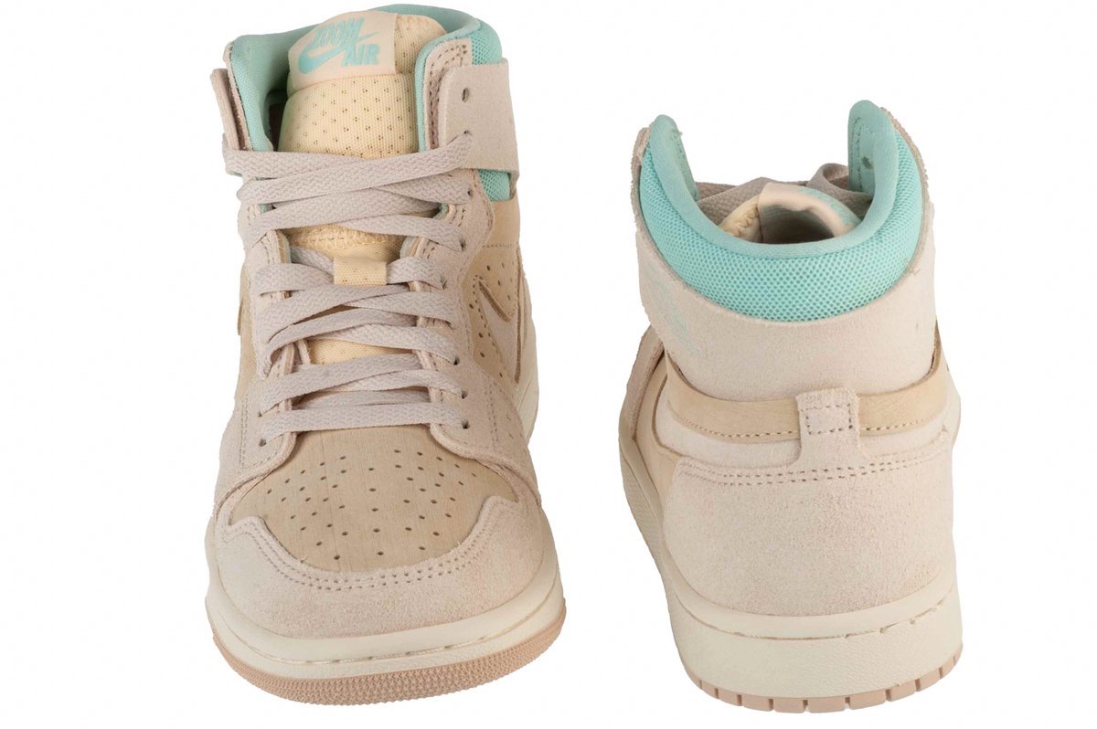 Nike Air Jordan 1 W Zoom CMF 2 Beige